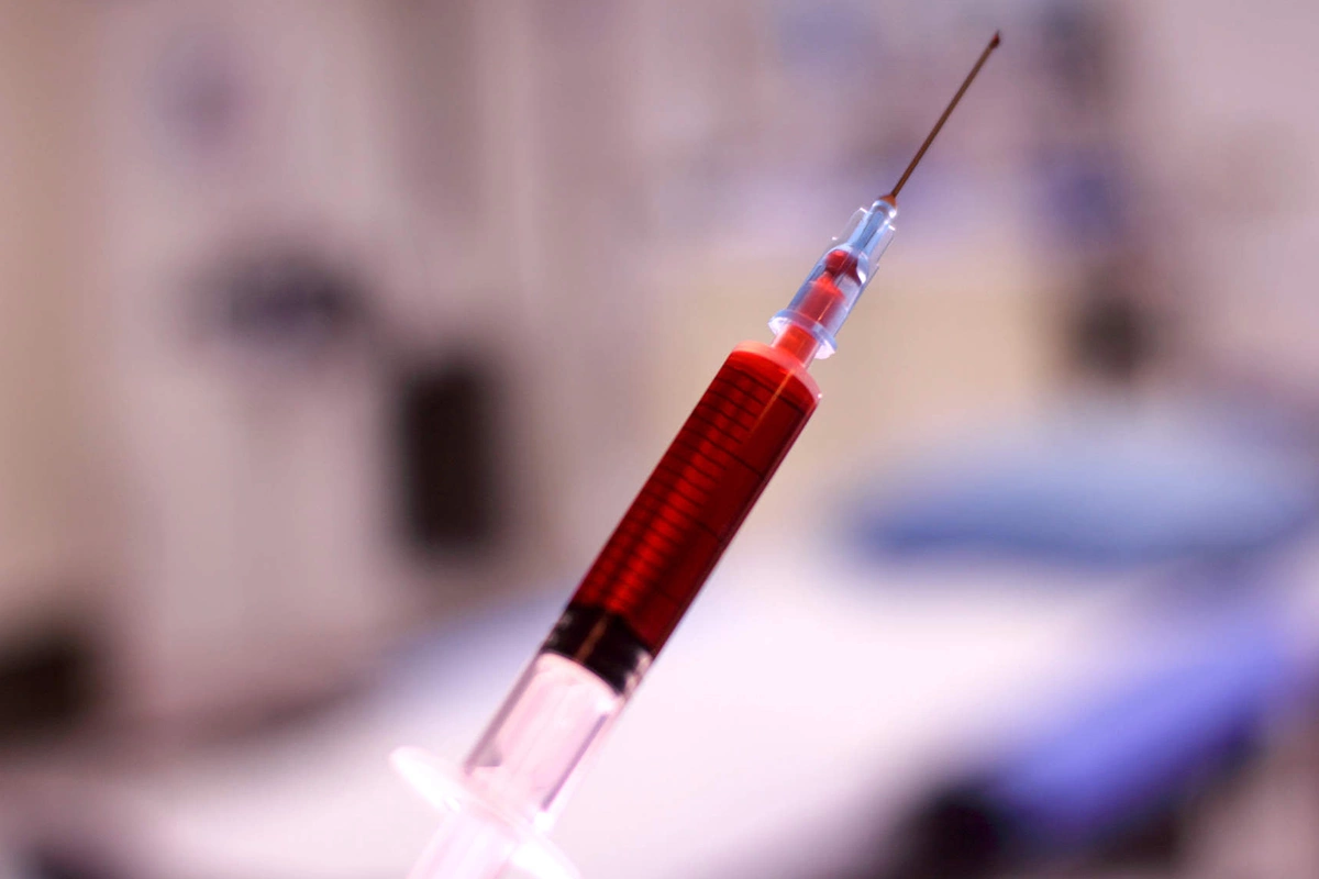 Опасный тренд: в Азербайджане растет интерес к украшениям из человеческой крови