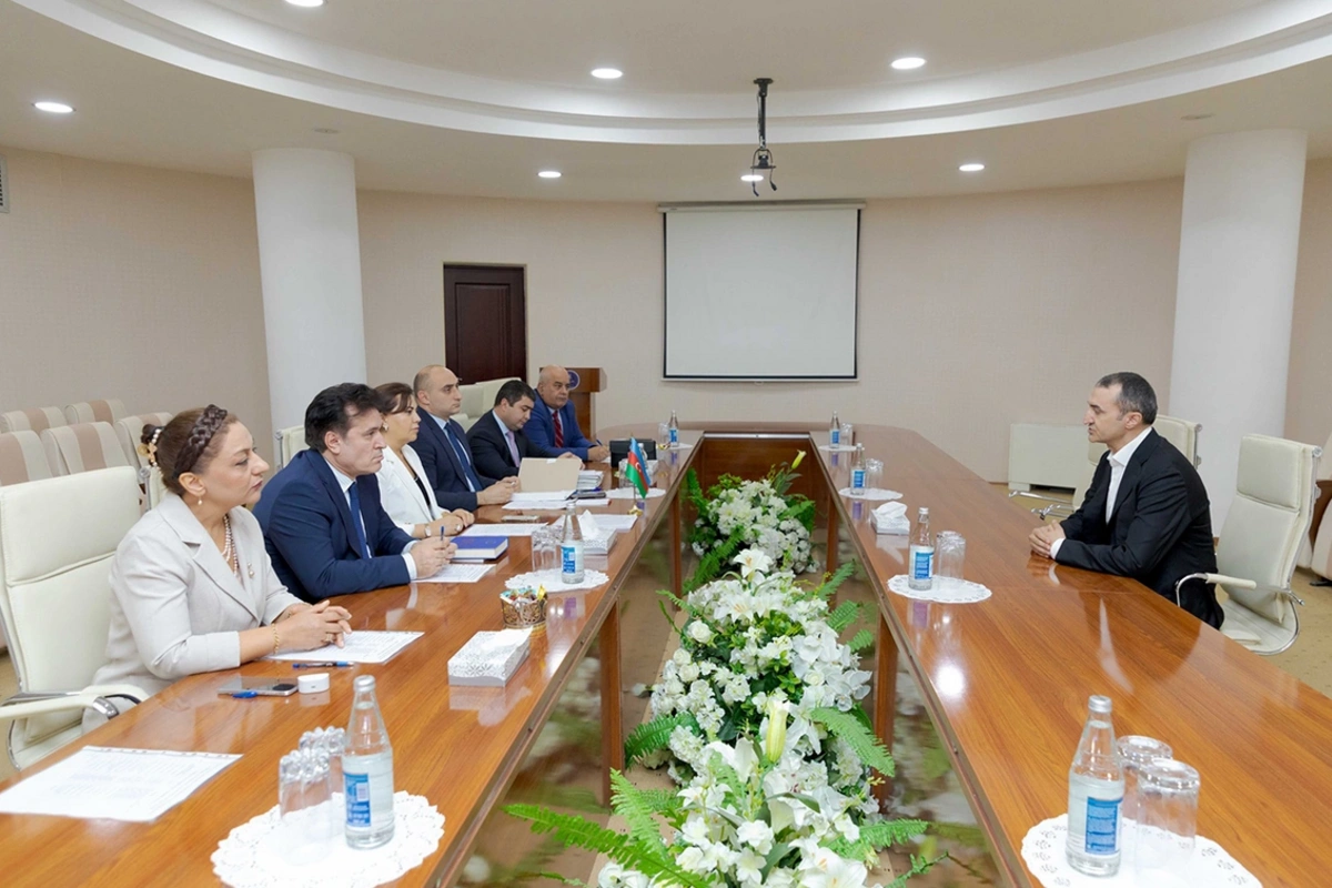 Həkim kimi adı siyahıda olmadı: Dilqəm Məhərrəmov fərqli yola əl atdı