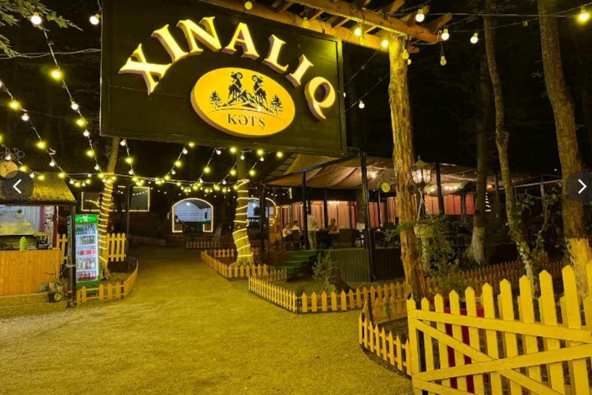 Xınalıq restoranında ofisiant qəfil öldü