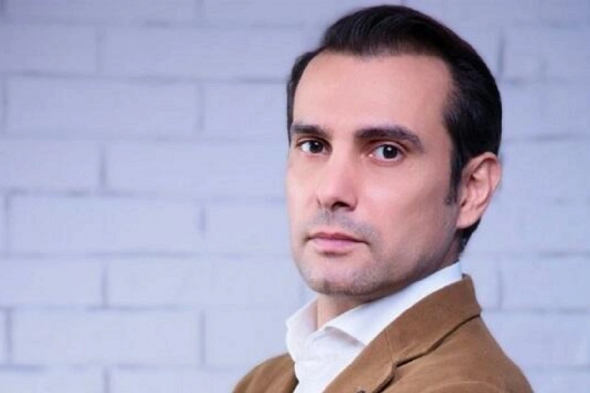 Azərbaycanlı aktyor qəzaya düşdü