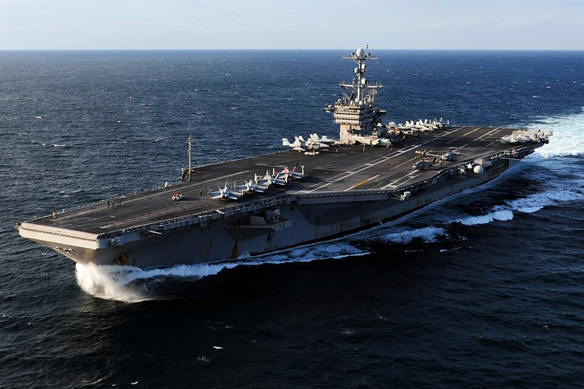 США отправят новый авианосец на Ближний Восток