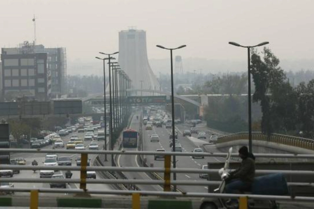 Qonşu ölkədə hava kirliliyi və qrip səbəbindən təhsil distant keçiriləcək