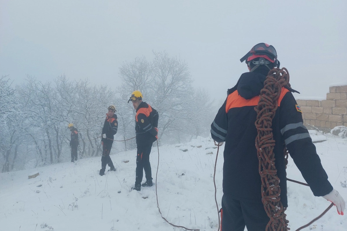 FHN qarlı havada axtarış-xilasetmə ilə bağlı təlim keçirib