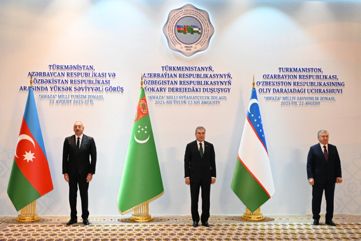 Türkmənistan, Azərbaycan və Özbəkistan arasında yüksəksəviyyəli görüş başlayıb