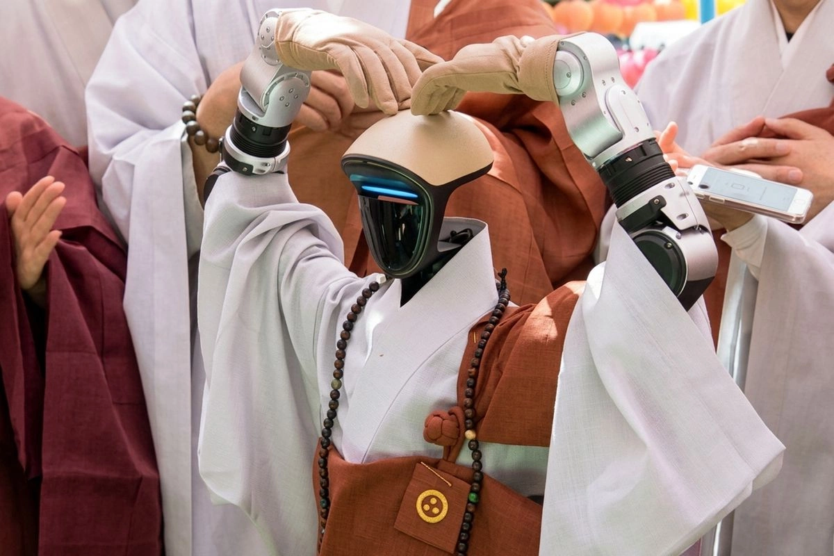Cənubi Koreyada robot buddizmə qəbul edildi