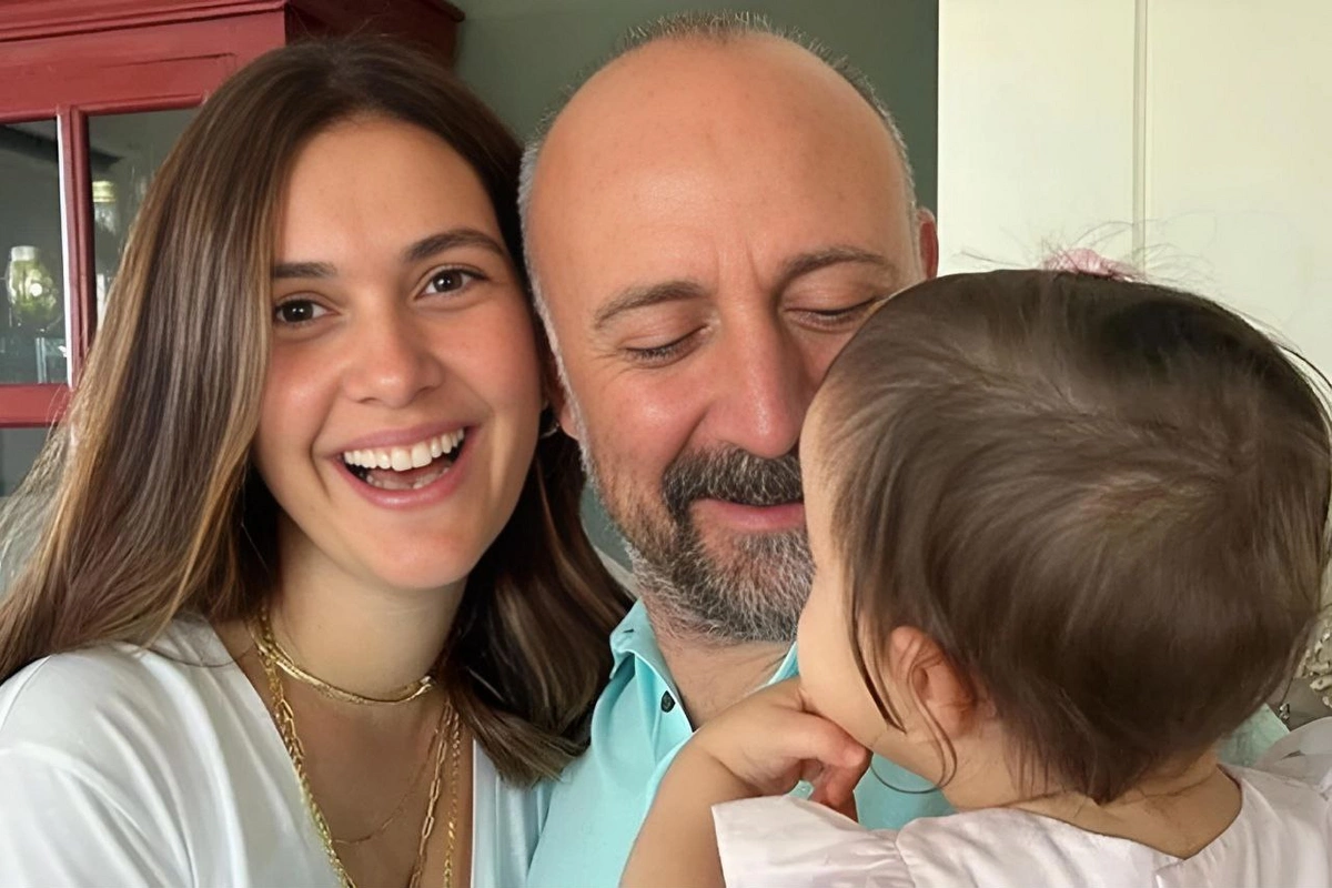 Halit Ergenç bu səbəbdən övladlarının şəkilini sildirdi Halit Ergenç bu səbəbdən övladlarının şəkilini sildirdi