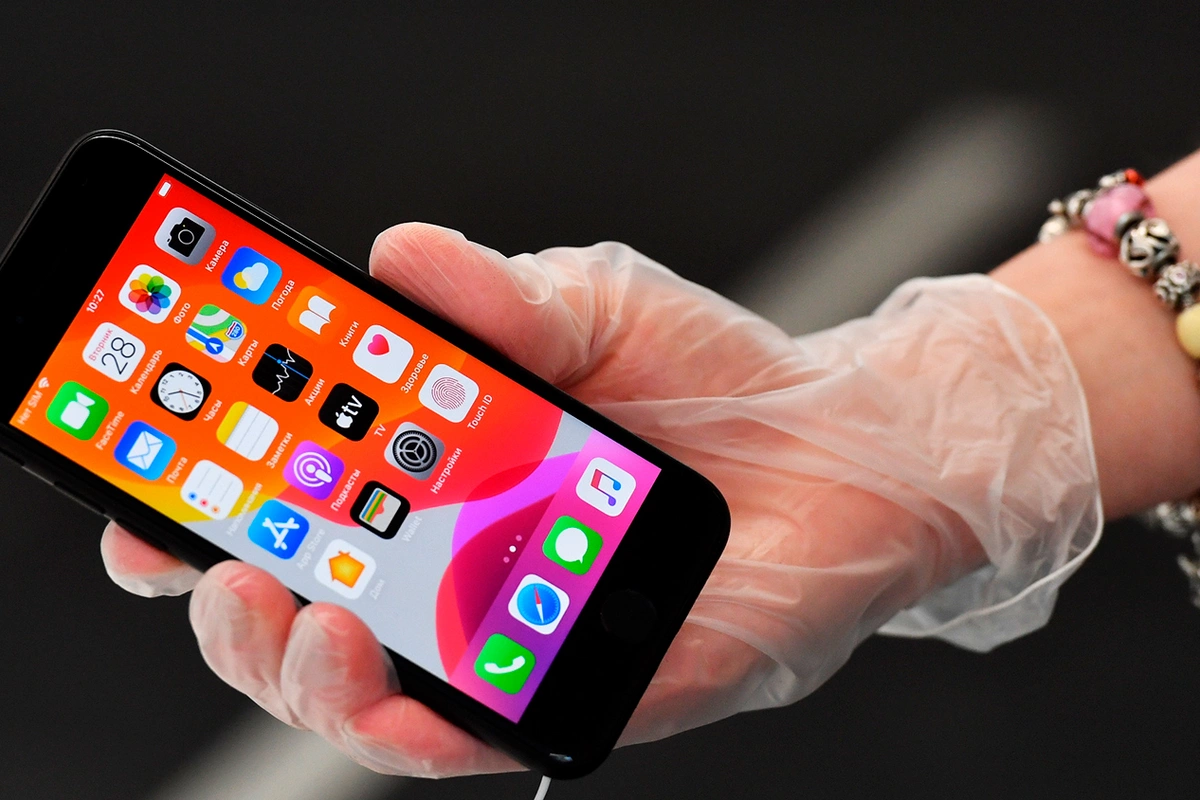 Apple признала оригинальный iPhone SE официально устаревшим