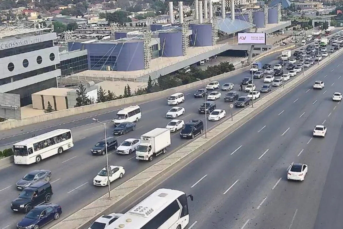 Paytaxtın hansı küçələrində sıxlıq müşahidə olunur?