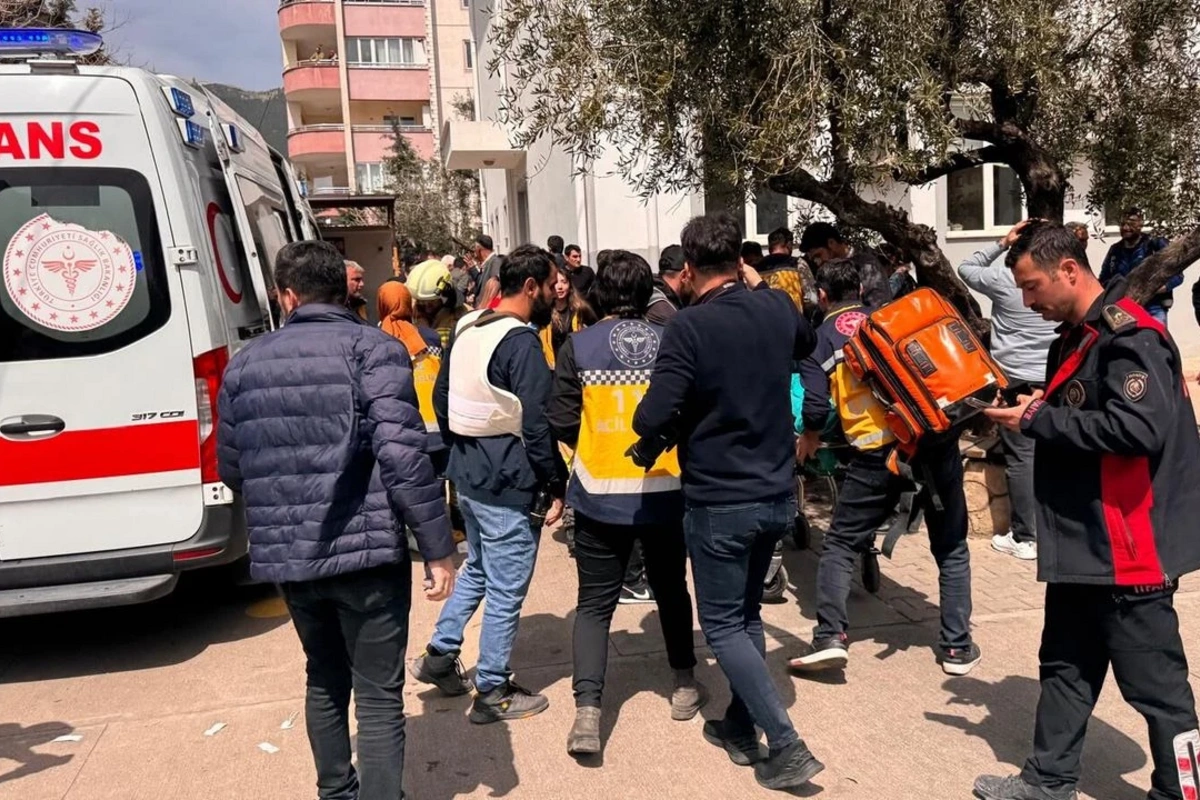 Türkiyənin daha bir məktəbində silahlı insident - 4 nəfər ölüb, 20 nəfər yaralanıb