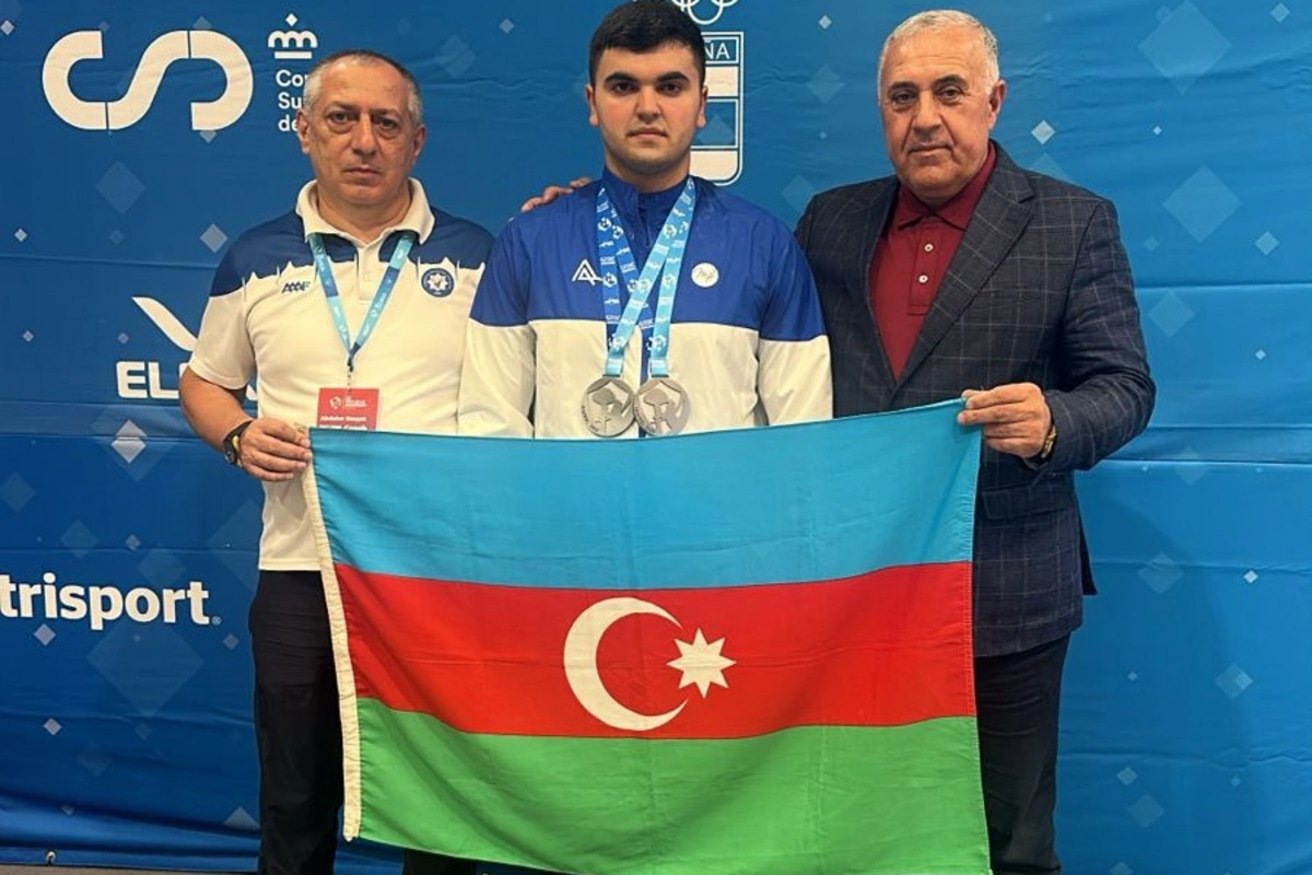 Azərbaycanlı idmançı Avropa çempionatında iki gümüş medala sahib çıxıb Azərbaycanlı idmançı Avropa çempionatında iki gümüş medala sahib çıxıb