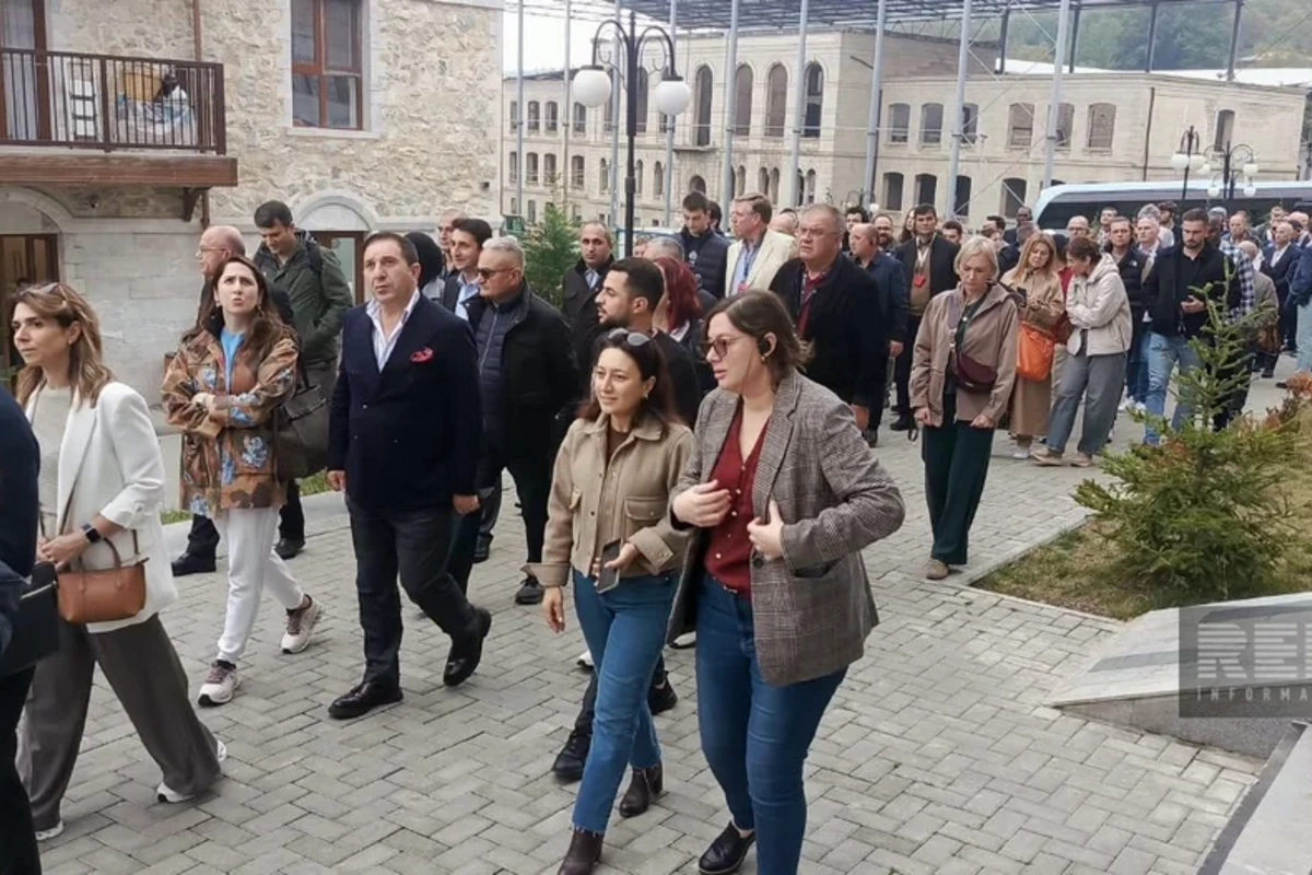 İtkin düşmüş şəxslərlə bağlı beynəlxalq konfransın iştirakçıları Şuşaya gediblər