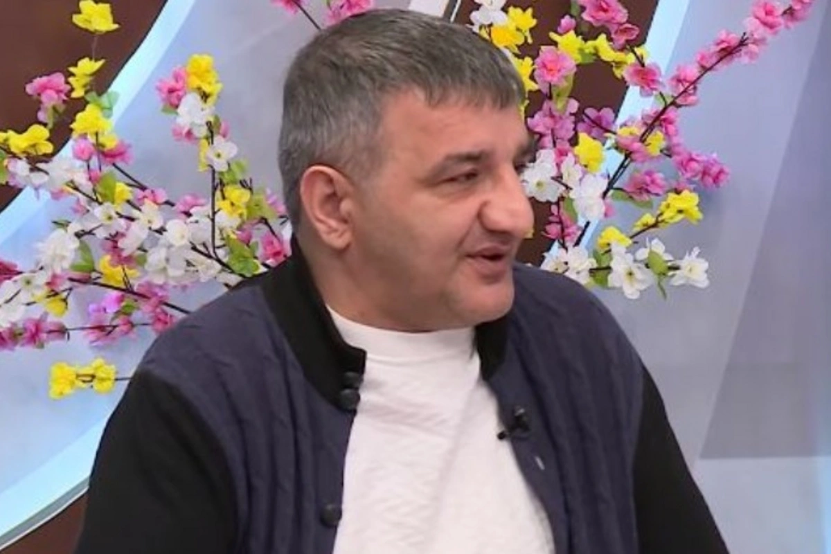 Rüfət kanalları tənqid etdi: Meyxanaçı kimdən səviyyəsizdir?