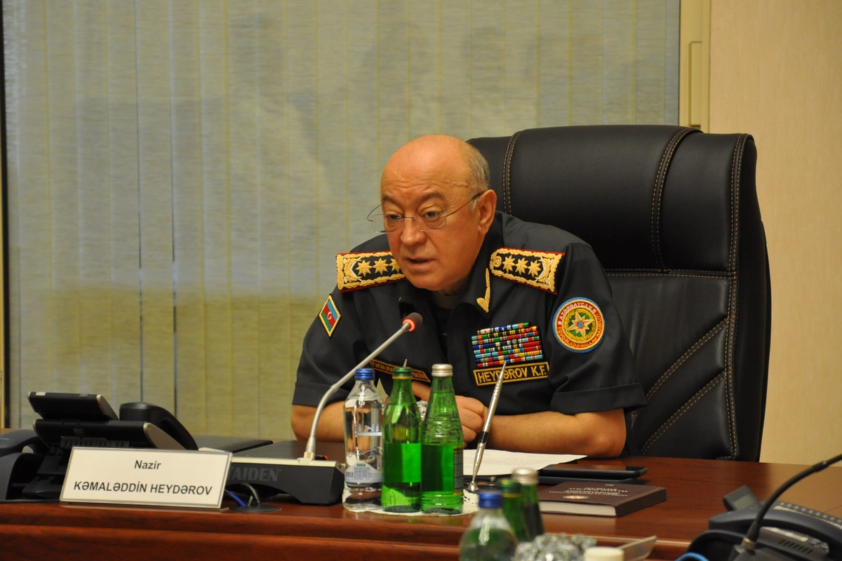 Nazir rəisi işdən çıxardı - İki təyinat etdi