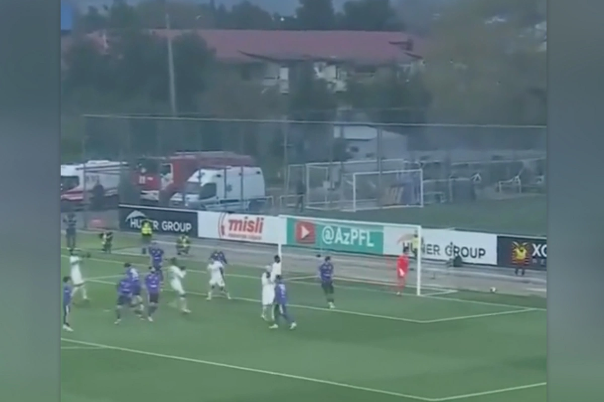 Turan Tovuz - Sumqayıt oyununda stadionu kabab tüstüsü bürüdü