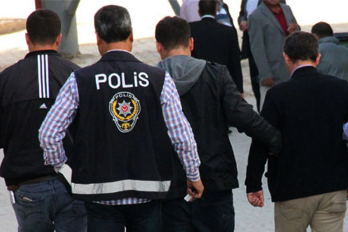 Türkiyədə FETÖ ilə əlaqəli daha 62 nəfər saxlanılıb Türkiyədə FETÖ ilə əlaqəli daha 62 nəfər saxlanılıb