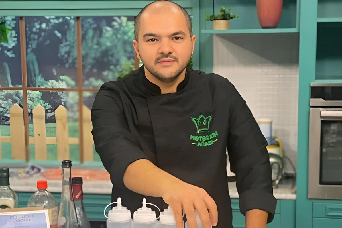 Azərbaycanlı aparıcı festivalda 357 növ mürəbbə yeyib