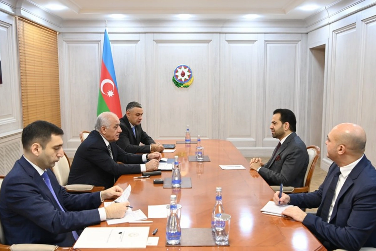 Əli Əsədov Müsəlman Ağsaqqalları Şurasının Baş katibi ilə görüşüb Əli Əsədov Müsəlman Ağsaqqalları Şurasının Baş katibi ilə görüşüb