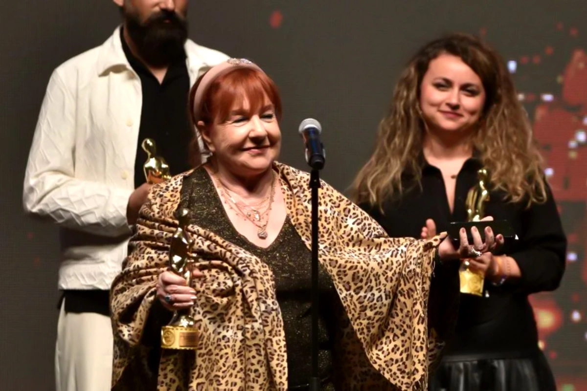 65 ildir aktrisa olan Bilge Şen ona verilən qonorara BELƏ ETİRAZ ETDİ