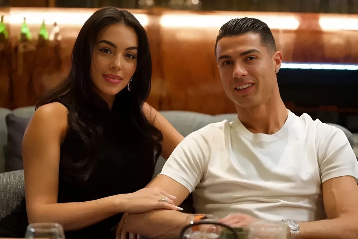 Kriştiano Ronaldodan nişanlısına lüks və bahalı HƏDİYYƏ