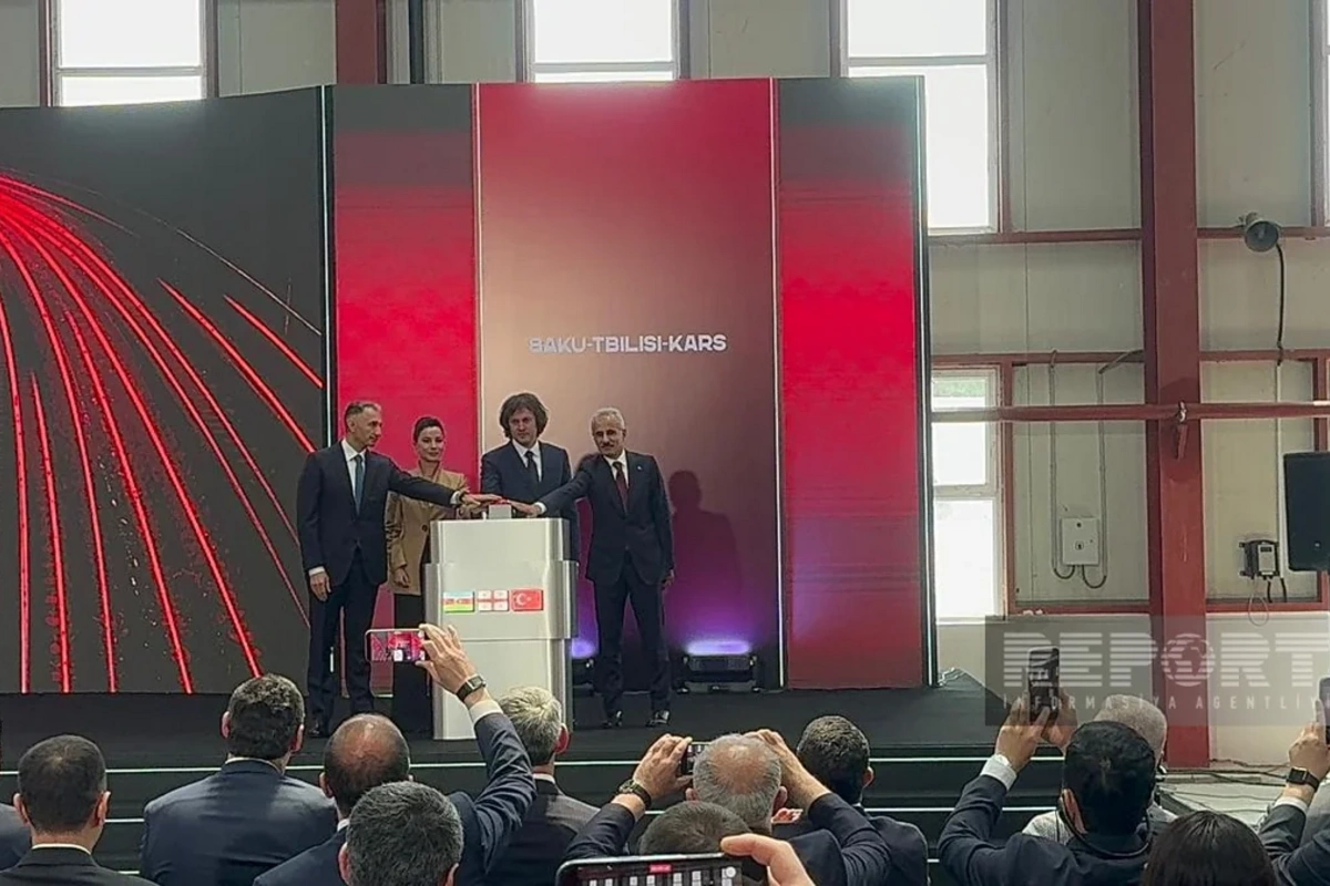 BTQ dəmir yolu xəttinin modernləşdirilmədən sonra rəsmi açılışı keçirilib