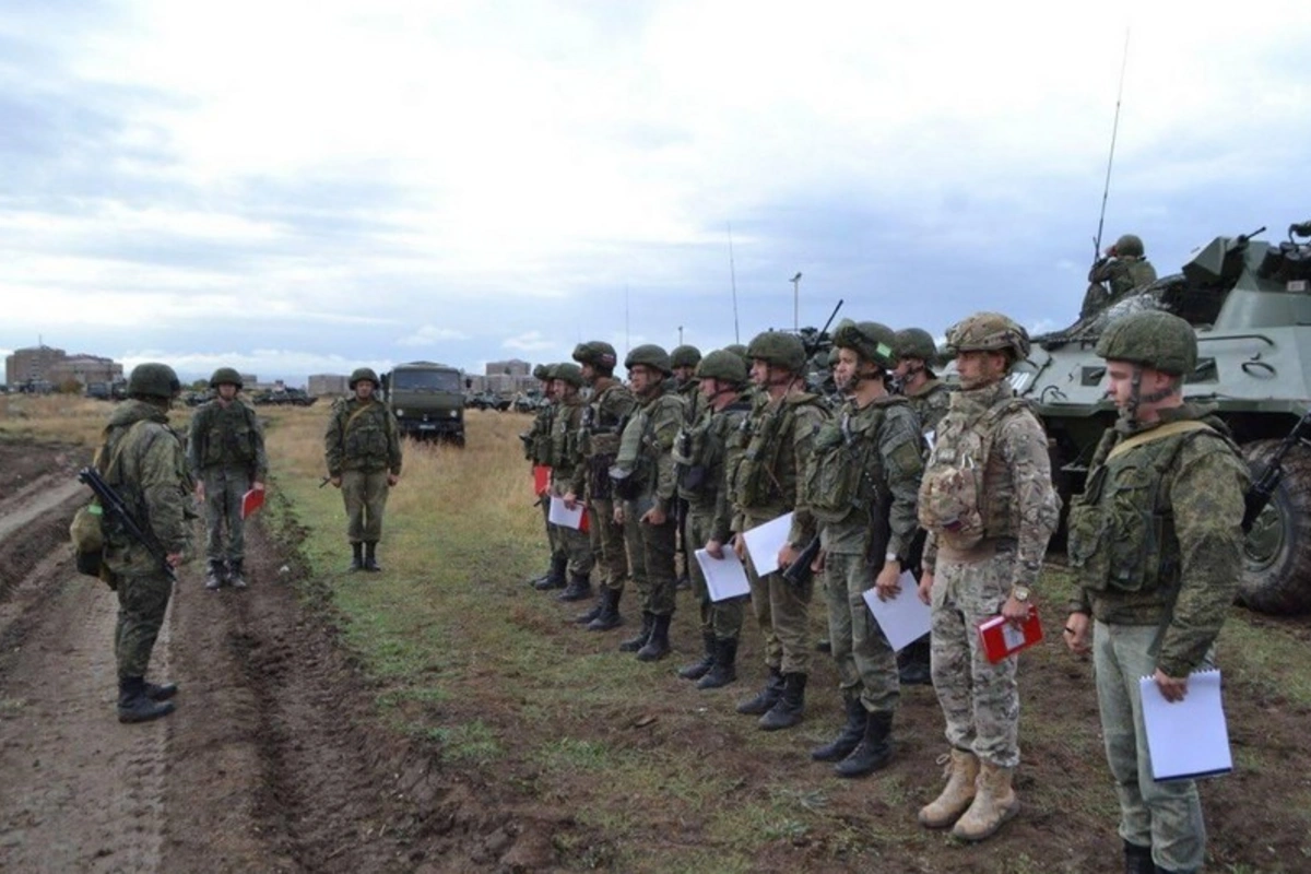 Ermənistanda Rusiya hərbçiləri təlim keçir