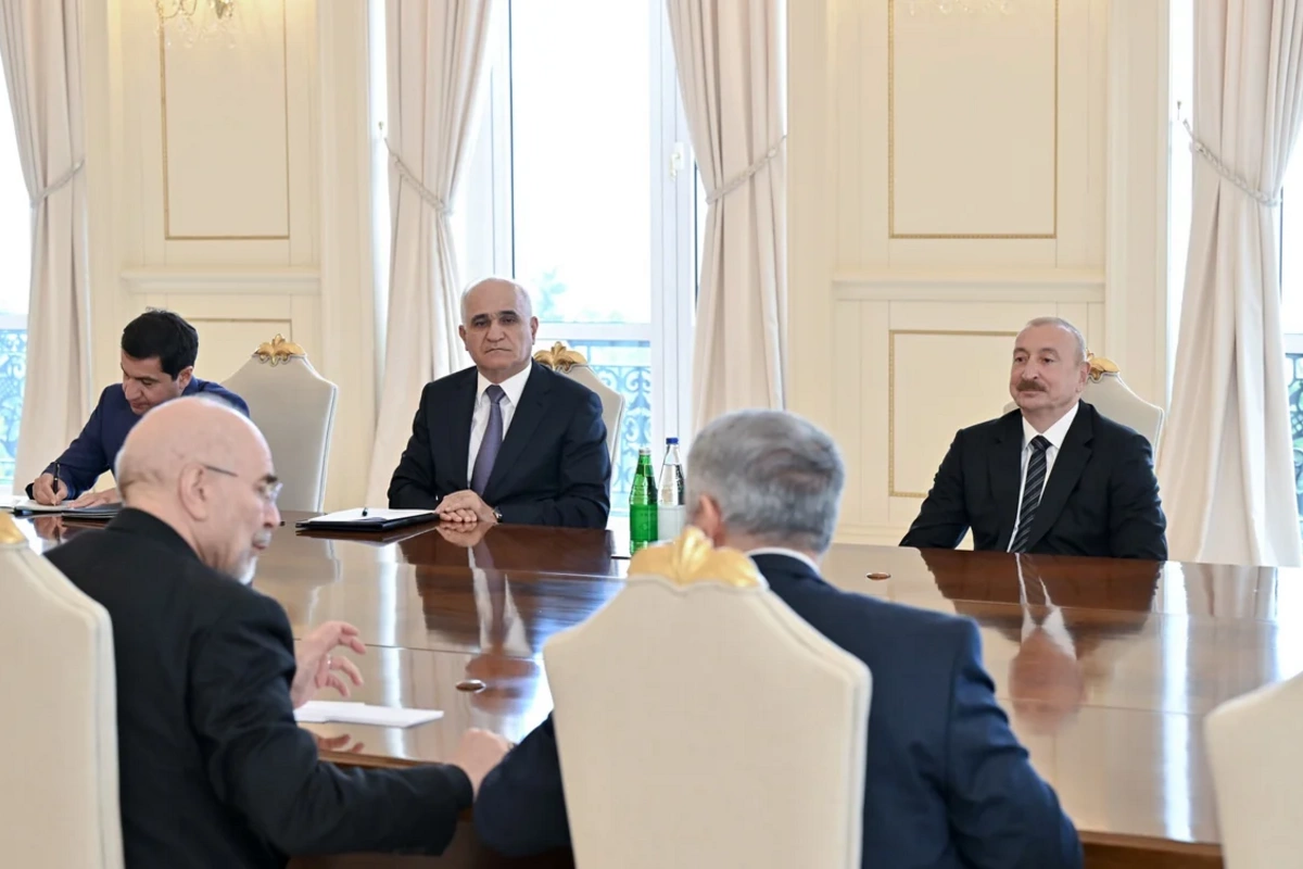 İlham Əliyev Qalibafa: Arzu edirəm ki, bölgədə heç bir müharibə olmasın