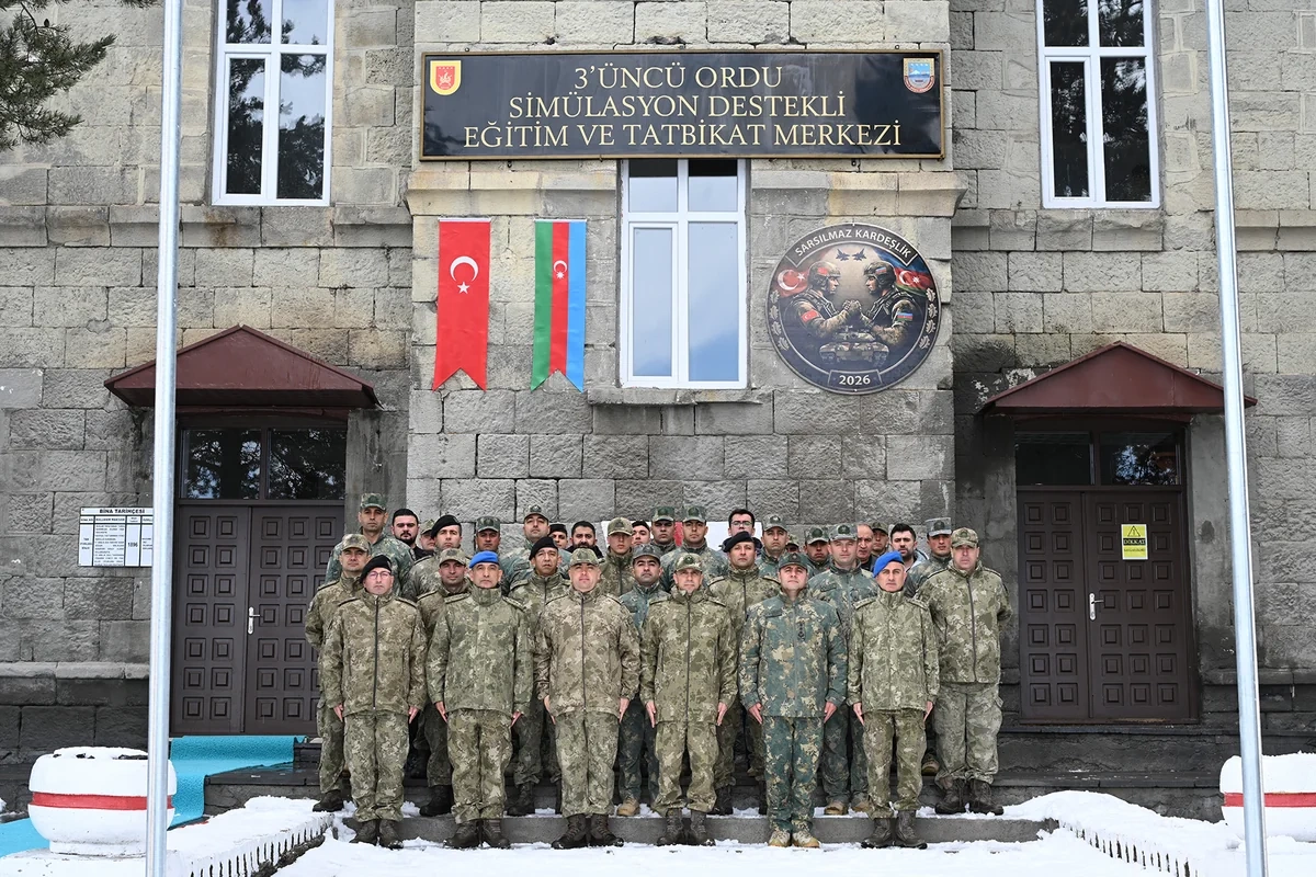 Qarsda Türkiyə və Azərbaycan hərbçilərinin birgə təlimi keçirilib