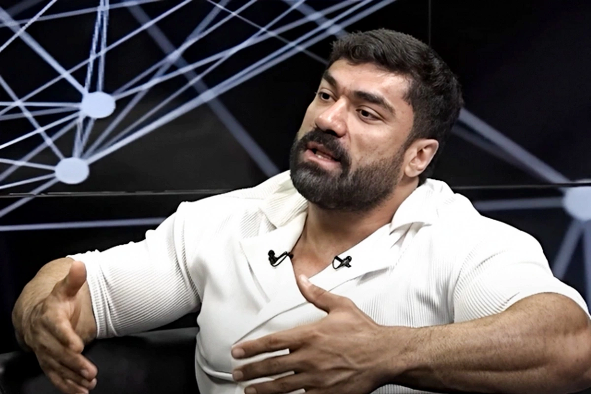 Xanəndə azərbaycanlı məşhurlara 10000 AZN-lik hədiyyə verəcək