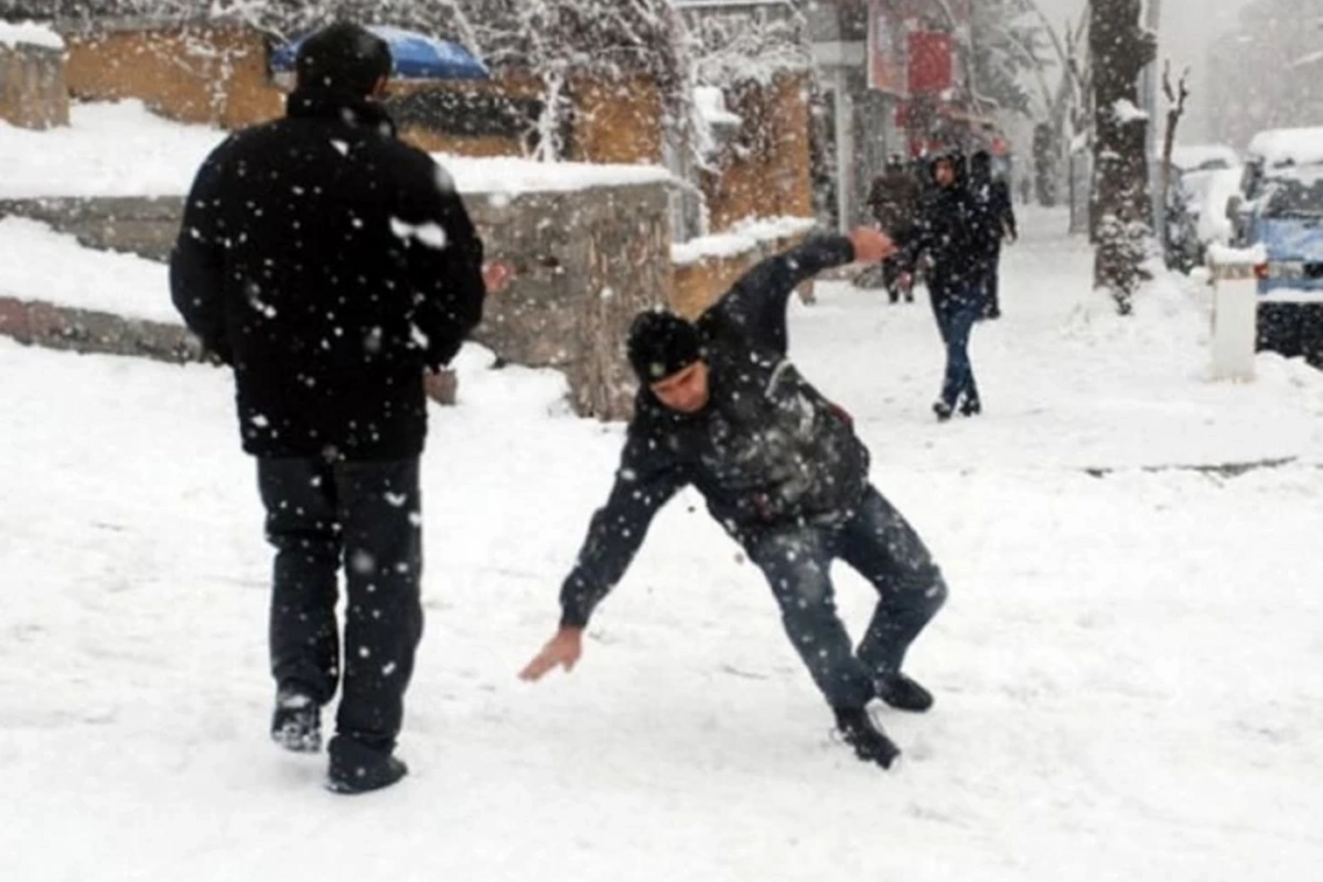 Непогода в Азербайджане привела к удручающим последствиям