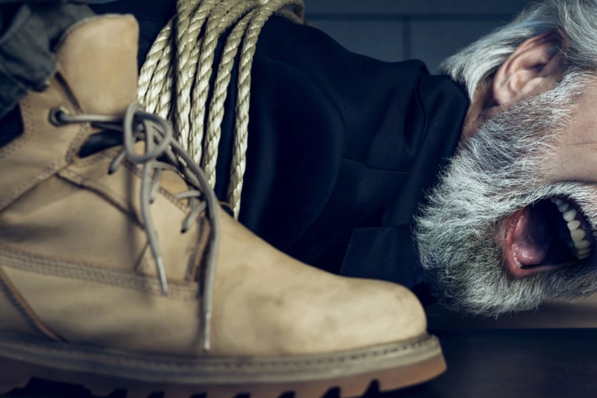 Qurtuluş Reabilitasiya Mərkəzində müalicə alan şəxslərə fiziki və psixi iztirablarla əzab verilib - Rəsmi