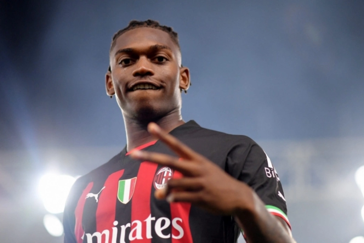 Milanın futbolçusu Rafael Leau Qalatasarayda