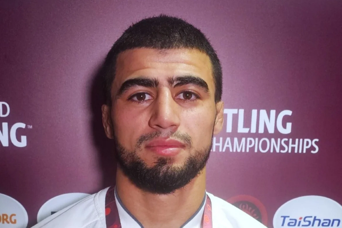 Həsrət Cəfərov: Tarixi uğurumu qızıma həsr edirəm