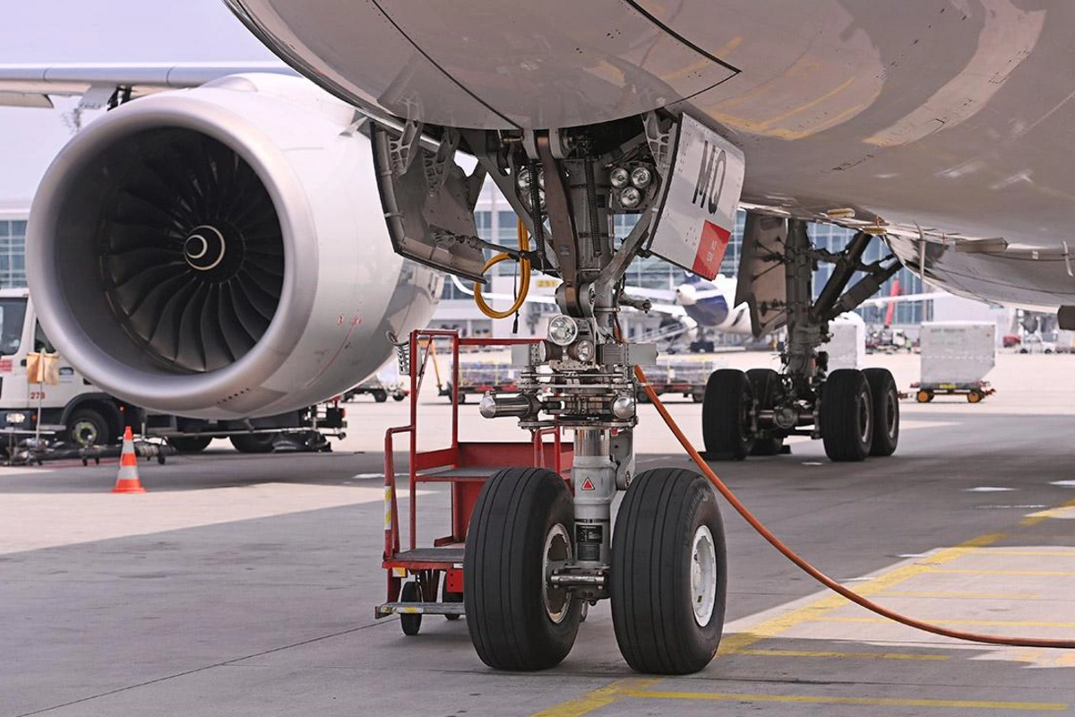 Instant death: in Italy a man was sucked into the engine of an Airbus A319 Instant death: in Italy a man was sucked into the engine of an Airbus A319