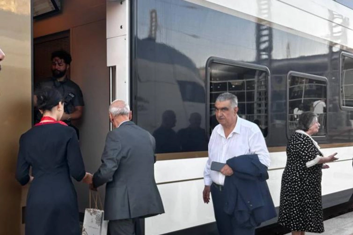 Bakı-Ağdam sərnişin qatarı təyinat məntəqəsinə çatdı – Cədvəl, qiymətlər və xidmətlər Bakı-Ağdam sərnişin qatarı təyinat məntəqəsinə çatdı – Cədvəl, qiymətlər və xidmətlər