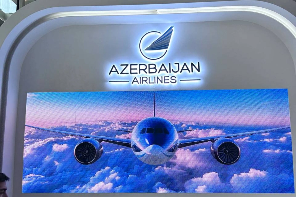 Bakıda AZAL və Boeingin birgə təşkilatçılığı ilə uçuş simulyatoru nümayiş olunur