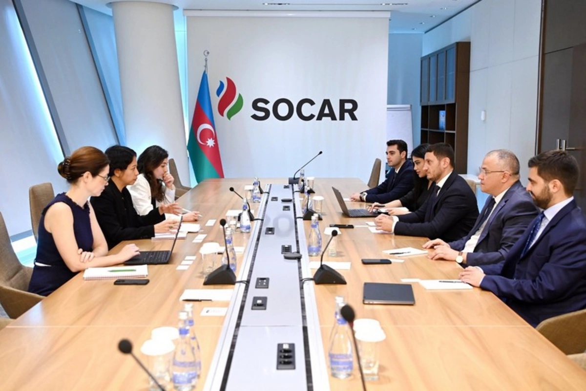 SOCAR İMF ilə bərpa olunan enerji və qaz ixracı infrastrukturunu müzakirə edib