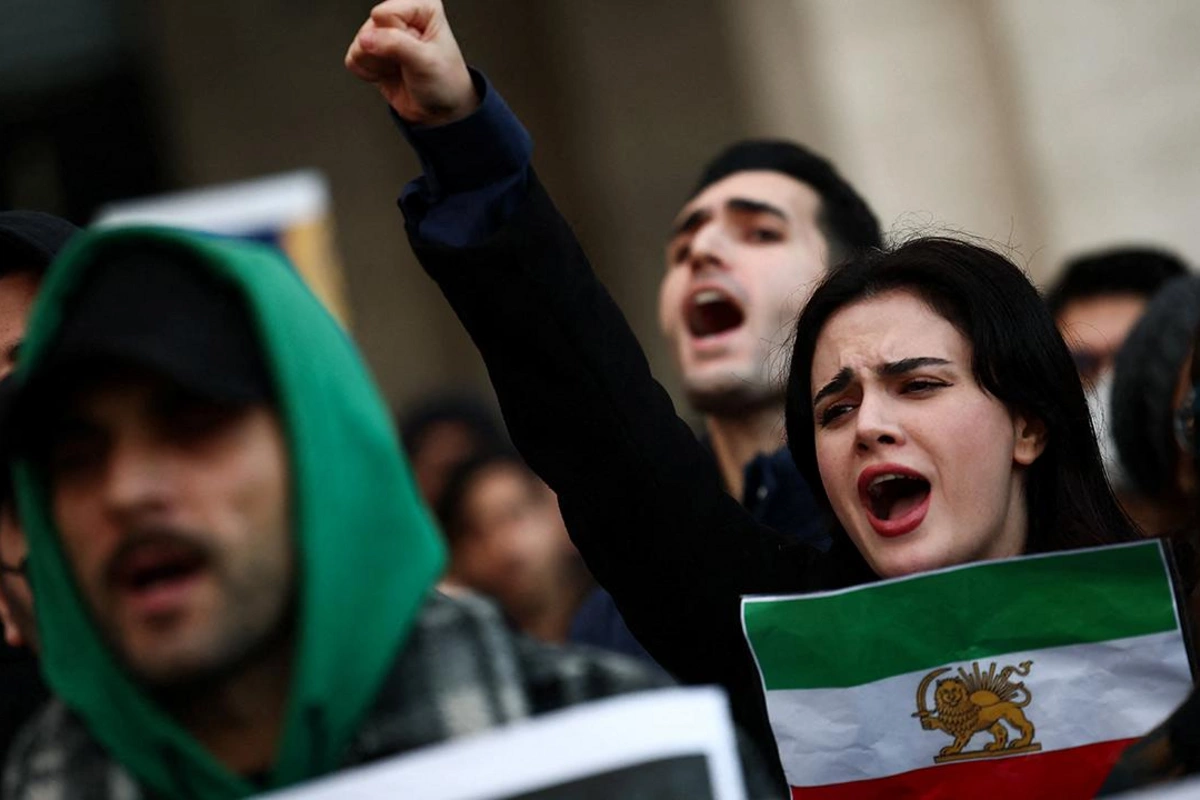 İranda etirazlar zamanı ölənlərin sayı 2 677-yə çatdı