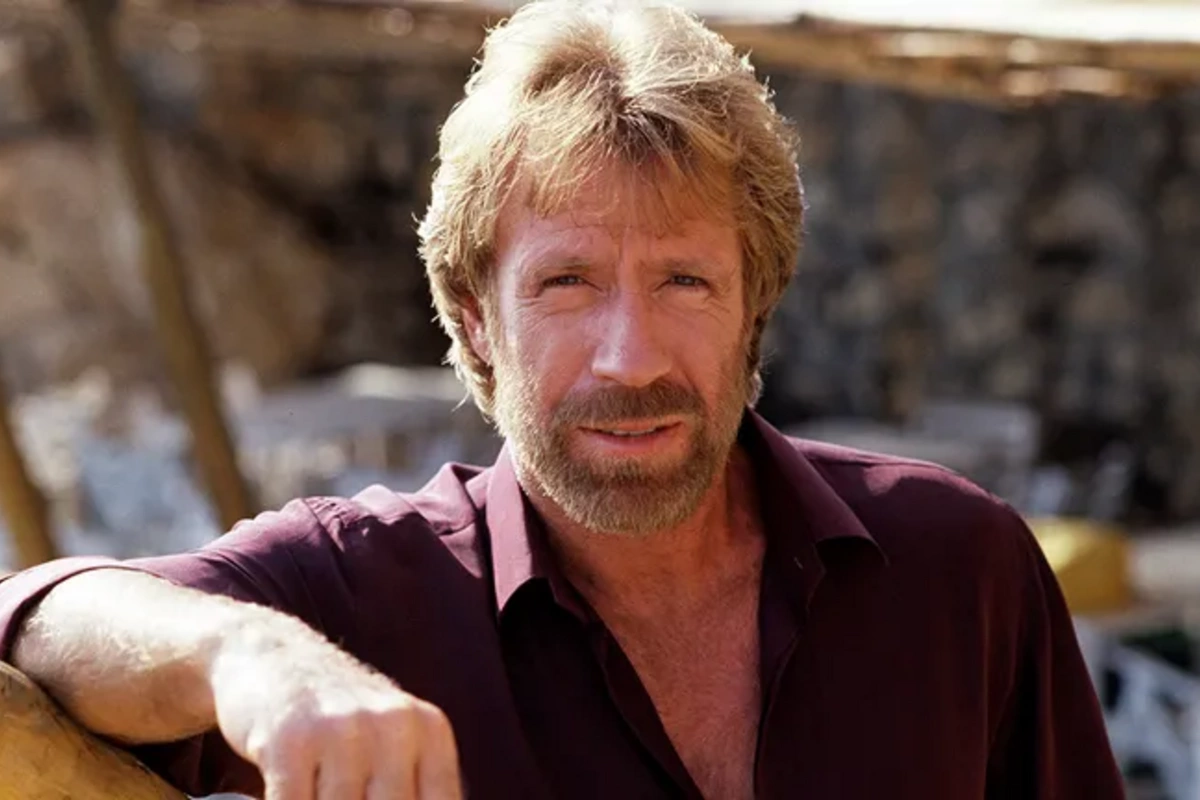 Hollivudun əfsanəsi Çak Norris vəfat etdi