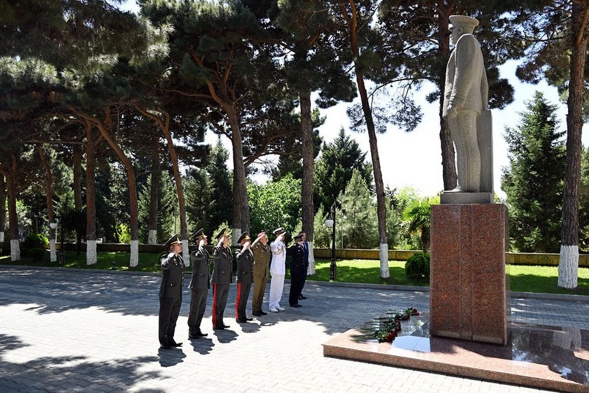 İtaliya nümayəndə heyəti Azərbaycan MMU və HDQ-ni ziyarət edib İtaliya nümayəndə heyəti Azərbaycan MMU və HDQ-ni ziyarət edib