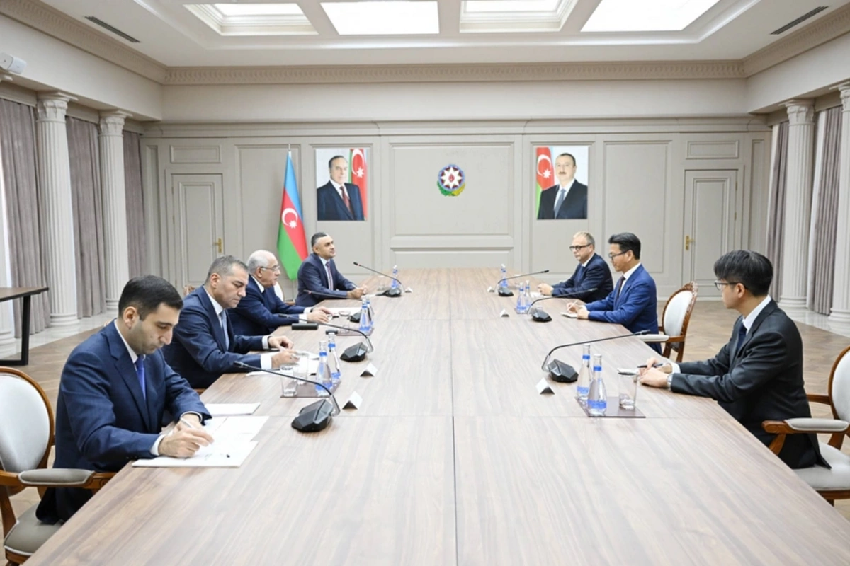 Əli Əsədov Beynəlxalq Konkisürmə Birliyinin prezidenti ilə görüşüb