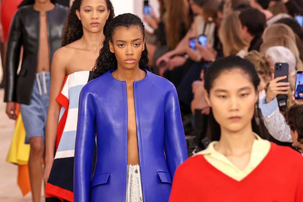 Названы самые модные цвета одежды на весну