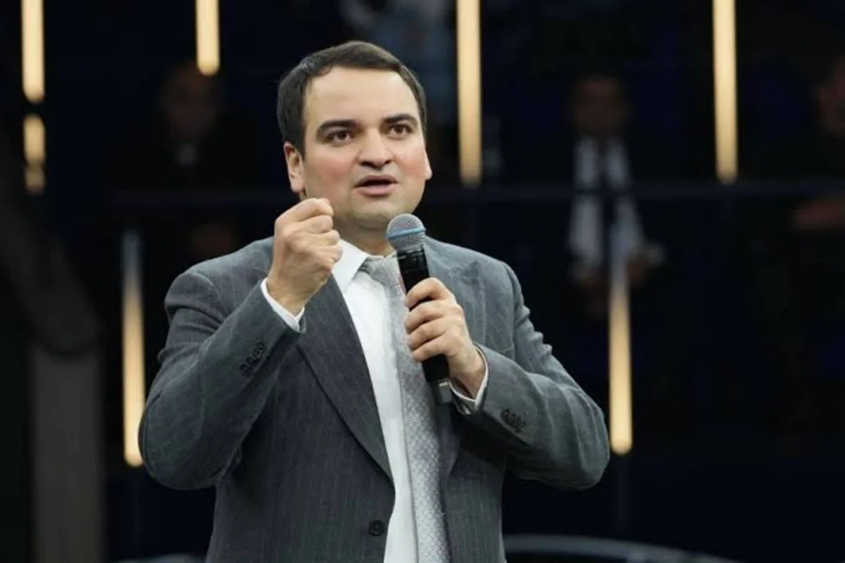 Narek Karapetyan Ermənistan parlamentində fraksiya rəhbəri oldu