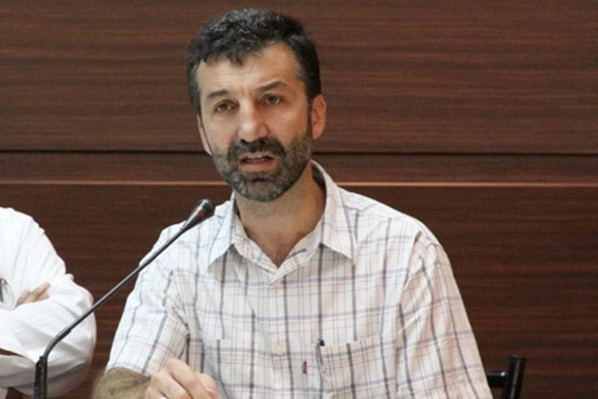 Vətənpərvər maskalı satılmış qələm: Akit yazarının etdiyi böyük xəyanət Vətənpərvər maskalı satılmış qələm: Akit yazarının etdiyi böyük xəyanət