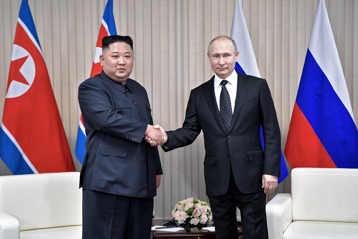 Ким Чен Ын и Путин провели телефонный разговор Ким Чен Ын и Путин провели телефонный разговор