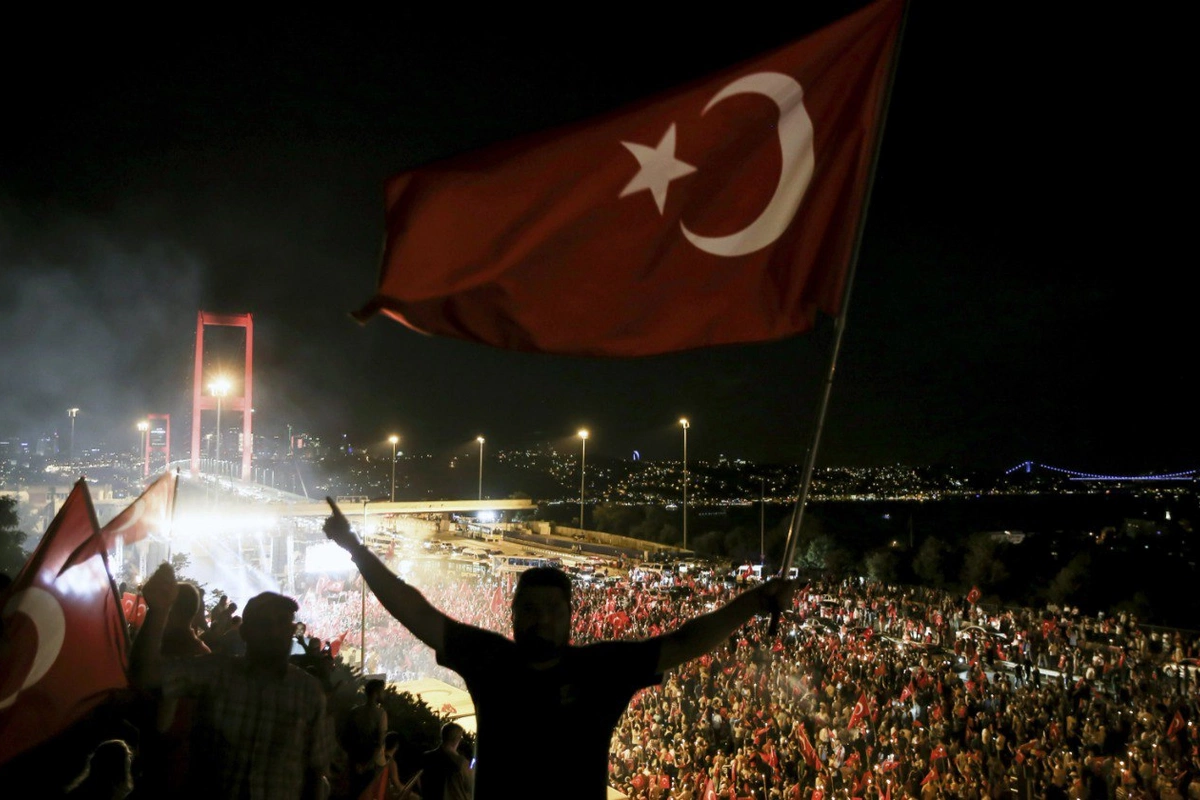 Türkiyədə 15 iyul çevriliş cəhdinin qarşısının alınmasının 9-cu ildönümüdür Türkiyədə 15 iyul çevriliş cəhdinin qarşısının alınmasının 9-cu ildönümüdür