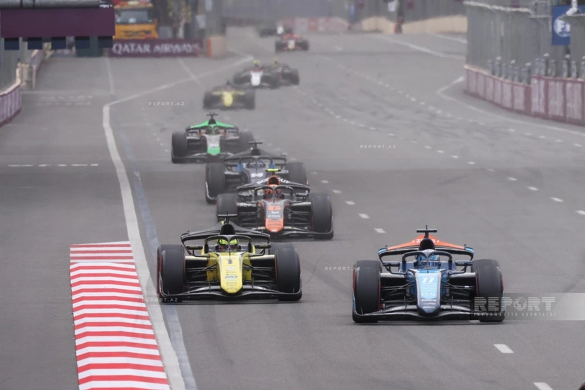 Azərbaycan Qran-prisi: Formula 2də sprint yarışının qalibi bəlli olub Azərbaycan Qran-prisi: Formula 2də sprint yarışının qalibi bəlli olub