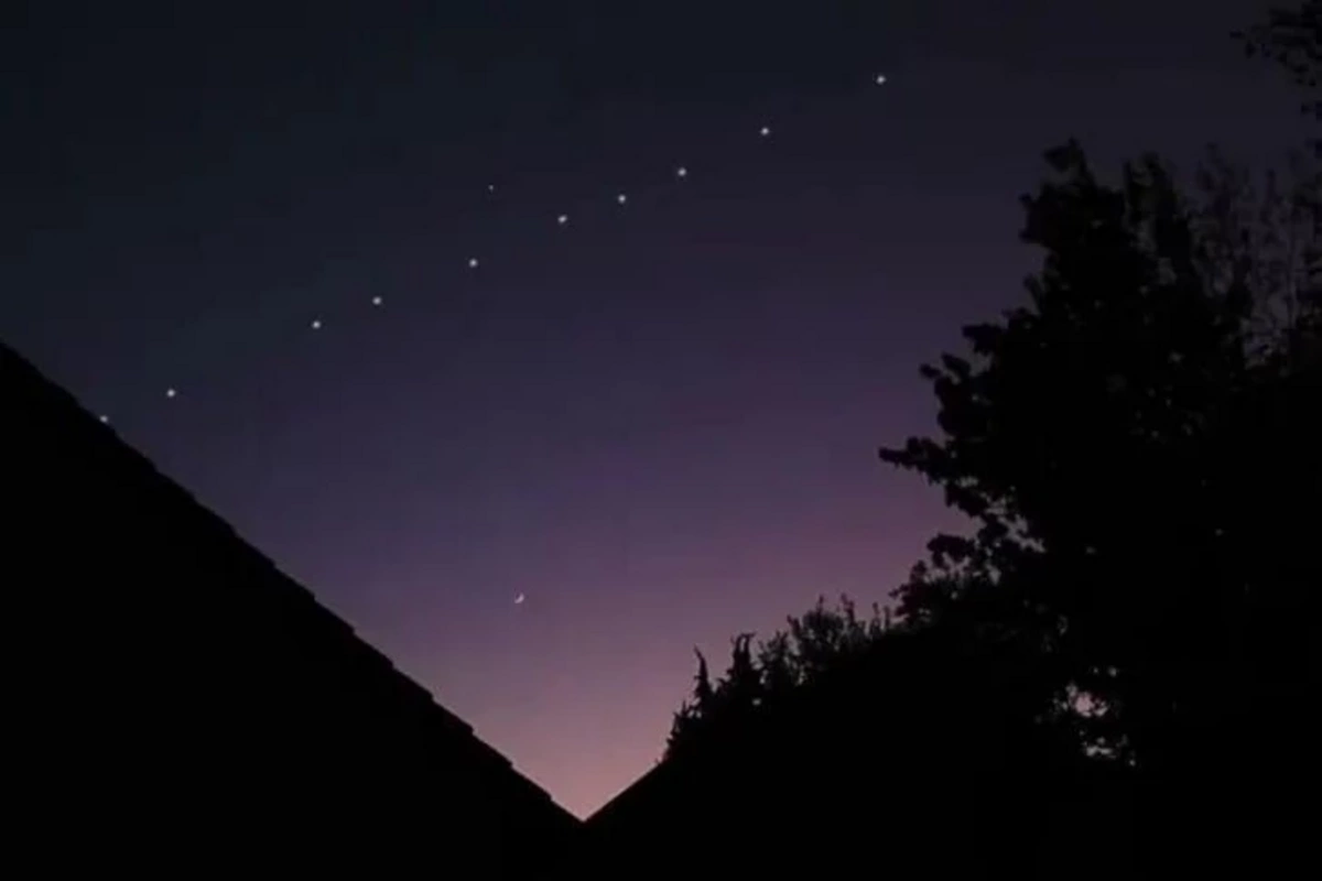 В Азербайджане зафиксировано странное явление в ночном небе