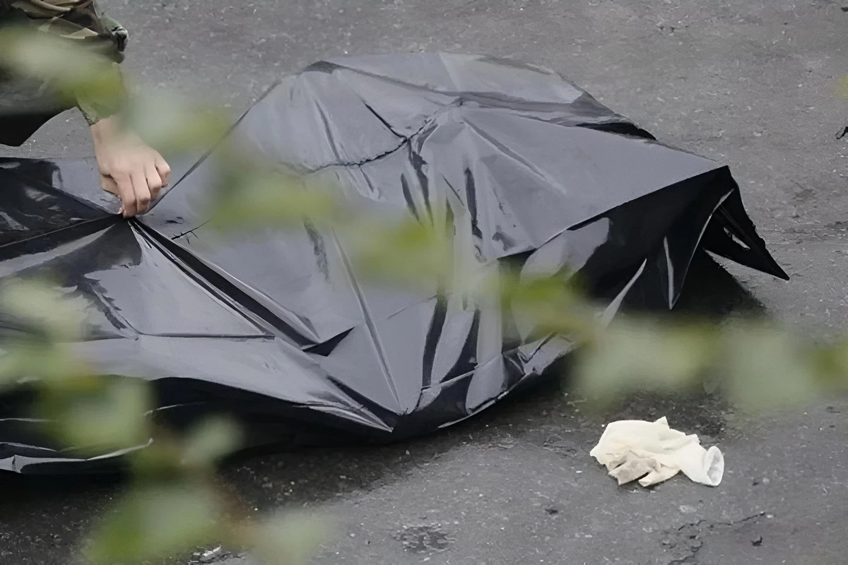 В Баку житель поселка задавил насмерть мужчину, пристававшего к его невестке