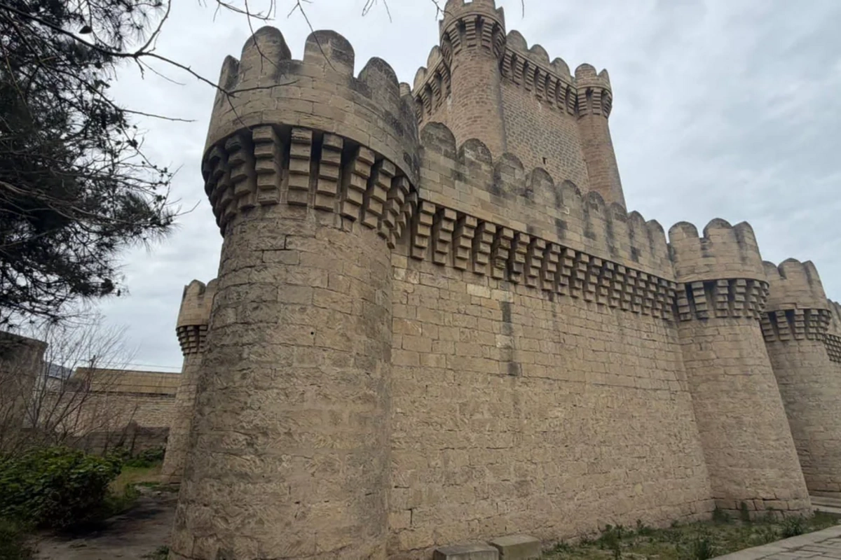 Böyük Mərdəkan qəsrində çökmə baş verib, əraziyə giriş məhdudlaşdırılıb