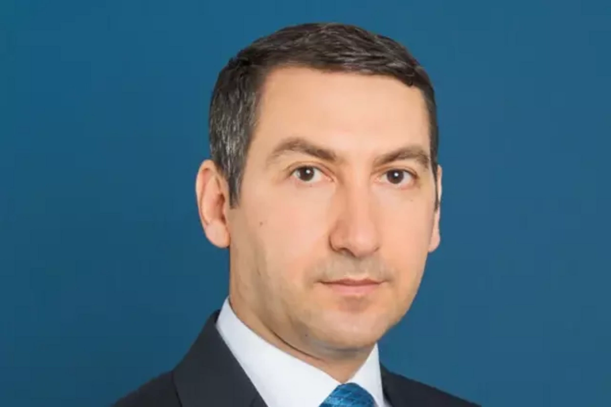 Prezident ona general rütbəsi verib birinci müavin təyin etdi